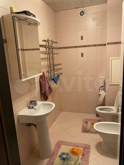 4-к. квартира, 147,5 м², 2/2 эт.