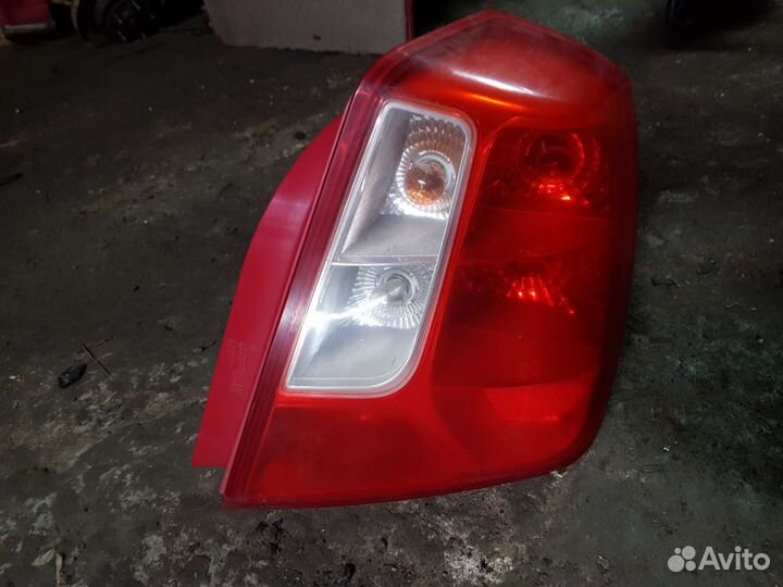 Фонарь задний правый оригинальный Lacetti седан
