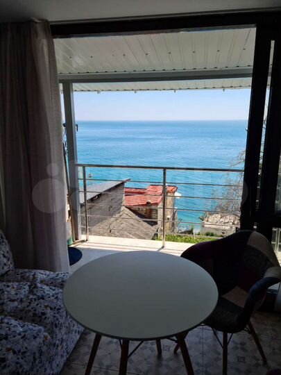 2-к. квартира, 60 м², 3/3 эт.