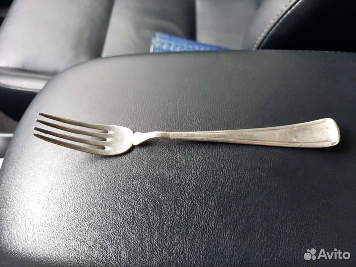 Серебряная вилка, лом