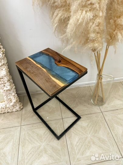 Приставной столик к дивану для ноутбука