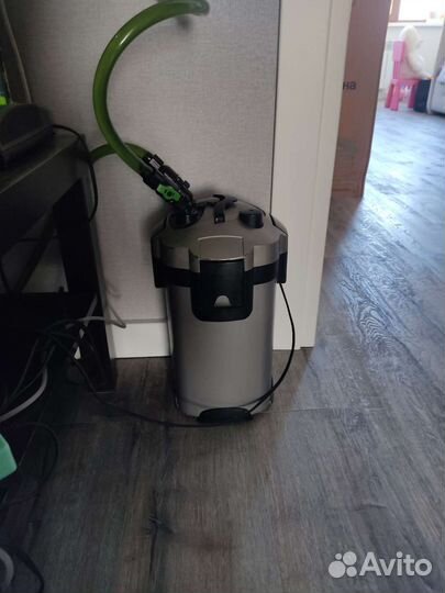 Аквариум с рыбками