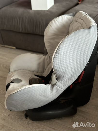 Кресло Maxi-Cosi 9-18 кг отдам