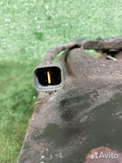 Вентилятор кондиционера Mitsubishi Carisma