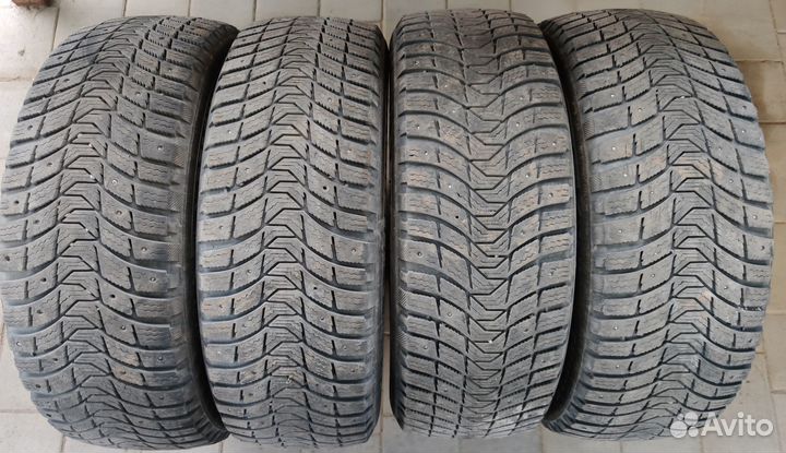 Michelin X-Ice North 3 215/60 R16 99T