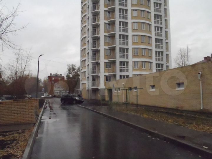Машиноместо, 14 м²