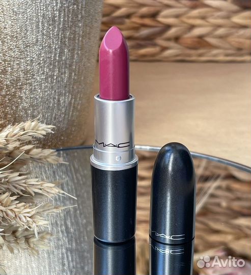 MAC губная помада #plumful