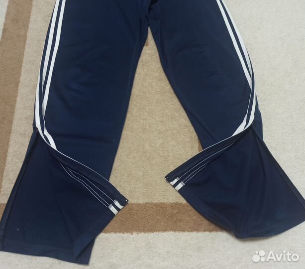 Спортивные штаны adidas L