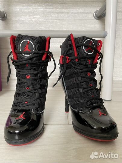 Ботинки на каблуке