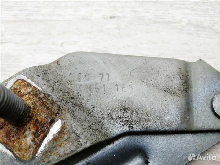 Петля капота левая Ford Focus 2 1.8 2007