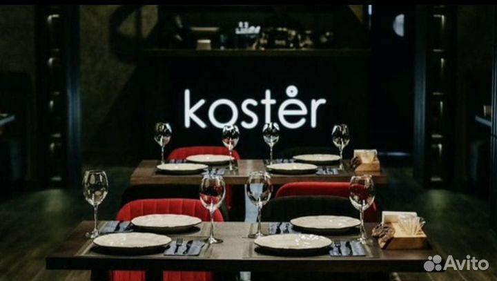 Официант в ресторан