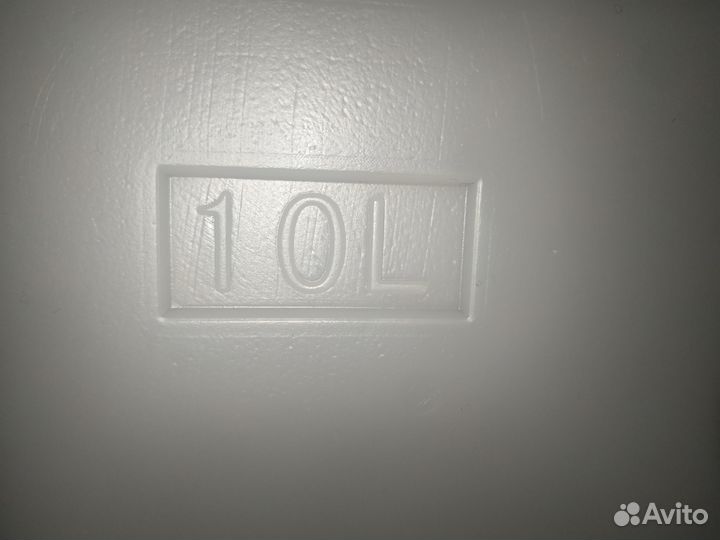 Продается бачек топливный 10 л (канистра)