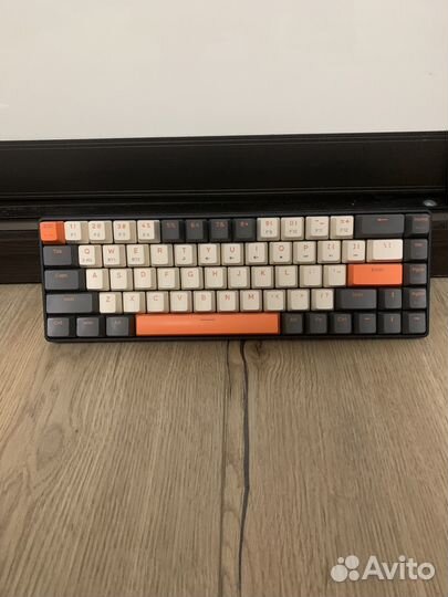 Механическая клавиатура красные свичи 60