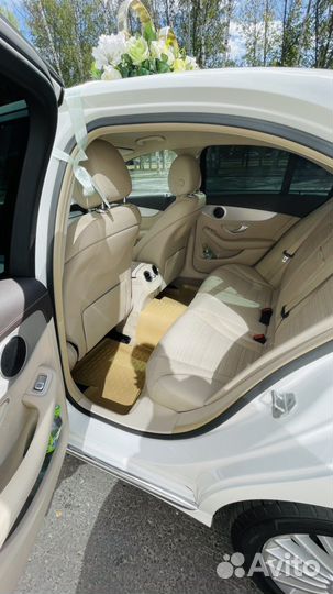 Аренда авто на свадьбу Mercedes фотосессия трансфе