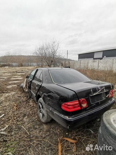 Mercedes Benz w210 e240