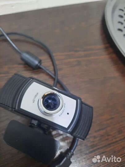 Веб-камера Genius
