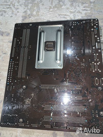 Материнская плата