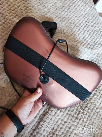 Массажная подушка для шеи