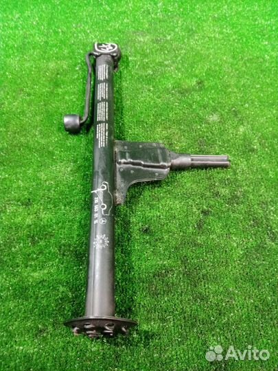 Домкрат Mercedes-Benz E240 W210 / S210 M112E26