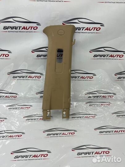 Центральная стойка кузова правая Kia Carnival 3