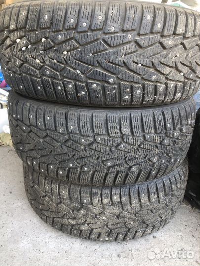 Nokian Tyres Hakkapeliitta 7 215/55 R17