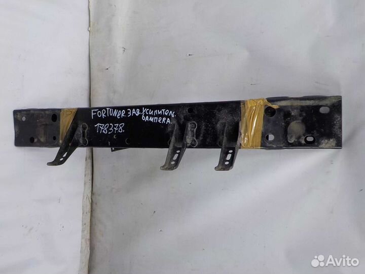 Усилитель бампера toyota fortuner