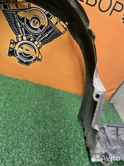 Подкрылок Передний левый Nissan Almera classic