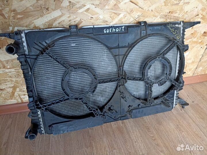 Диффузор радиатора Audi A4 B8