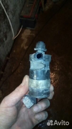 Насос обывателя фар на мазда 3