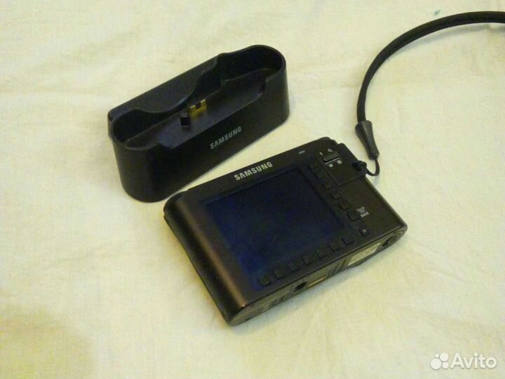 Компактный фотоаппарат Samsung NV24HD