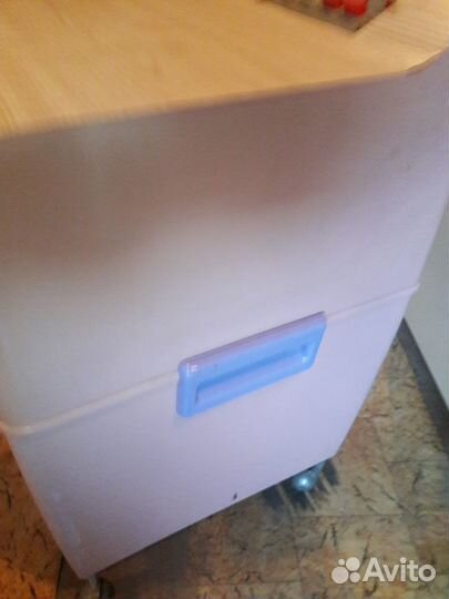 Кондиционер. Напольный К Б И - 250 Инвент