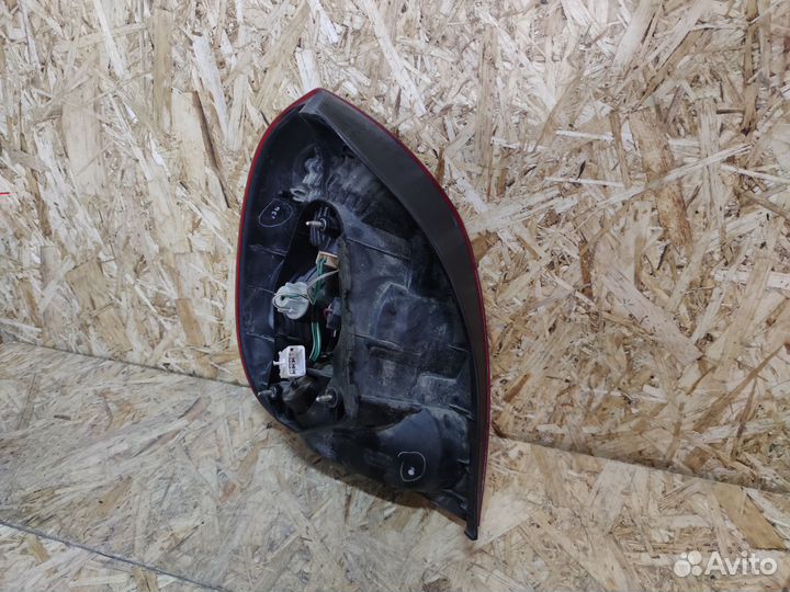 Фонарь задний правый Toyota Corolla E11