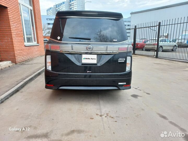 Nissan Elgrand 2.5 CVT, 2018, 123 100 км