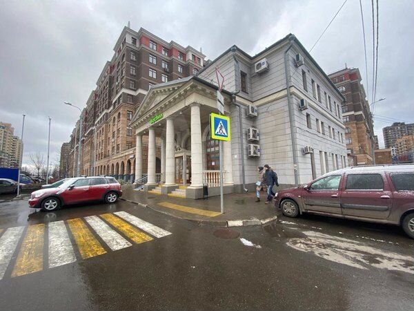 Продам торговое помещение, 210 м²
