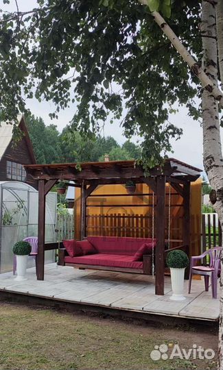 Садовые качели кровать из дерева массива сосны