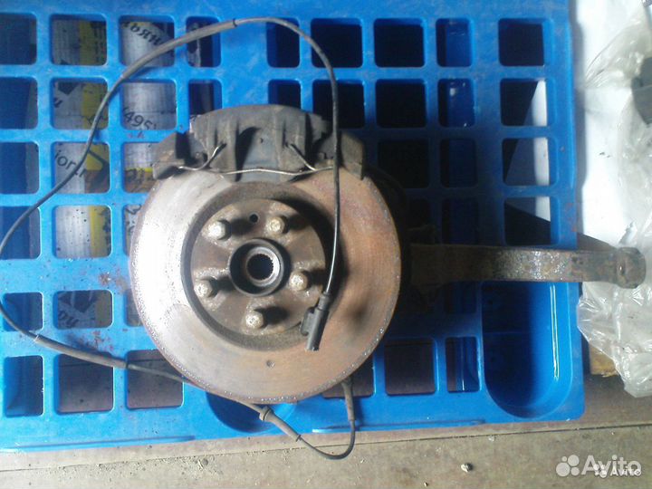 Альфа Роме 147 GT 156 поворотный кулак