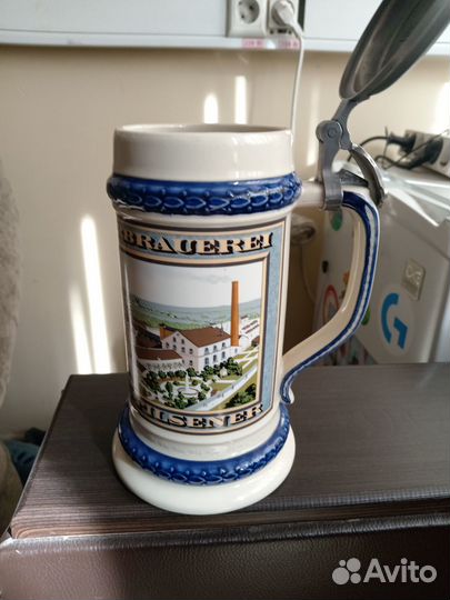 Немецкая пивная кружка с крышкой