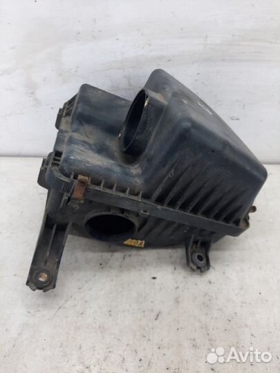 Корпус воздушного фильтра Kia Sorento внедорожник