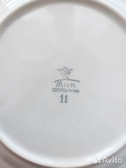 Тарелка из фарфора Thun Czechoslovakia