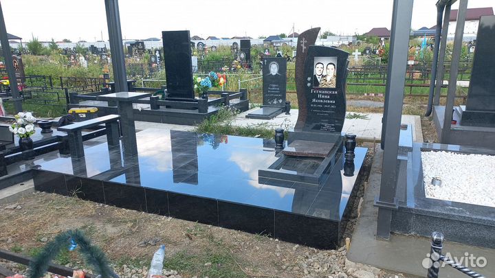 Установка и изготовление памятников