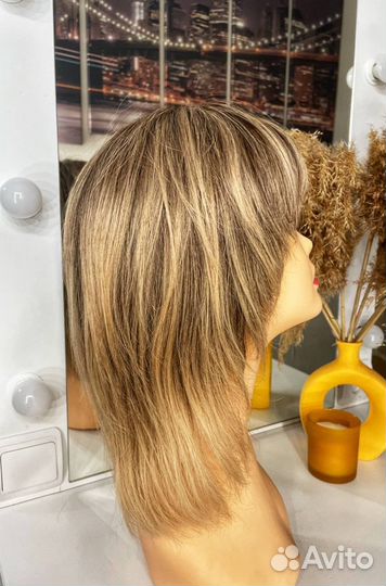 Парик женский