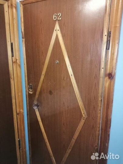 Дверь входная металлическая б/у