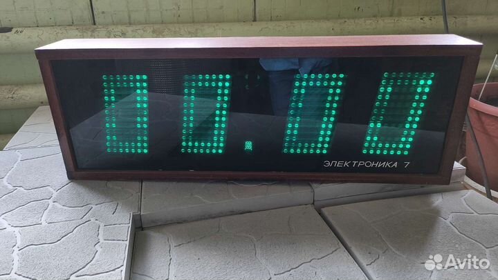 Часы электроника 7-06к