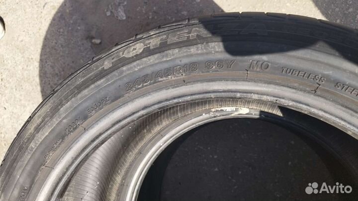 Bridgestone Potenza RE 050A l 245/45 R19 96