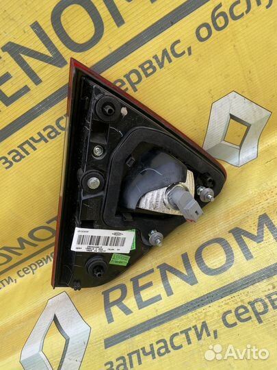 Ниссан Террано 3 D10 фонарь крышки багажника пр