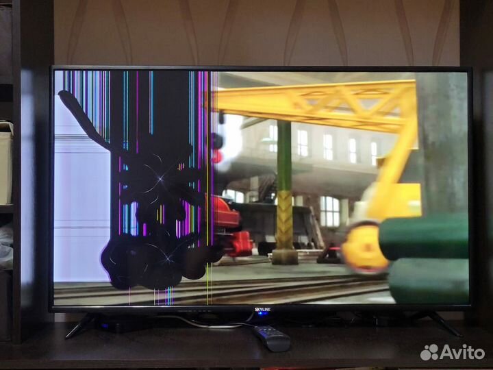 Телевизор на запчасти