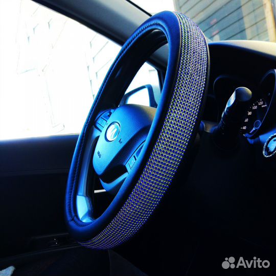 Оплетка со стразами на руль для автоледи