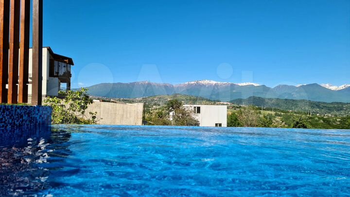 Дом 135 м² на участке 5 сот.