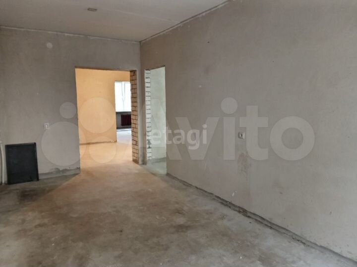 2-к. квартира, 81,4 м², 2/6 эт.