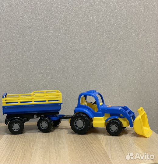 Игрушка Трактор с прицепом и ковшом (Полесье)